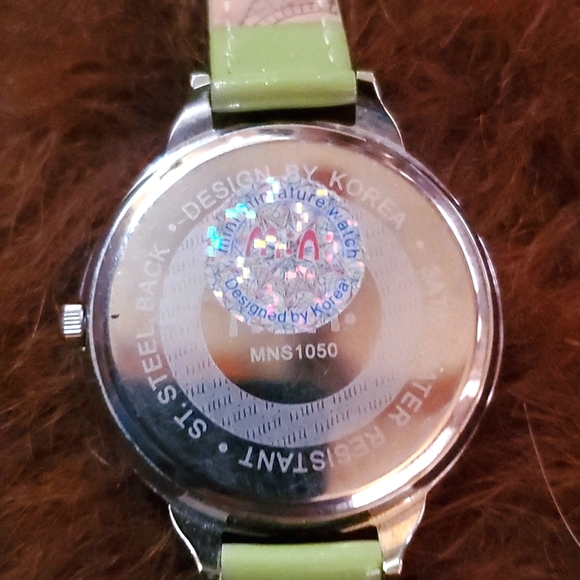 Mini Watch - Picture 2 of 4